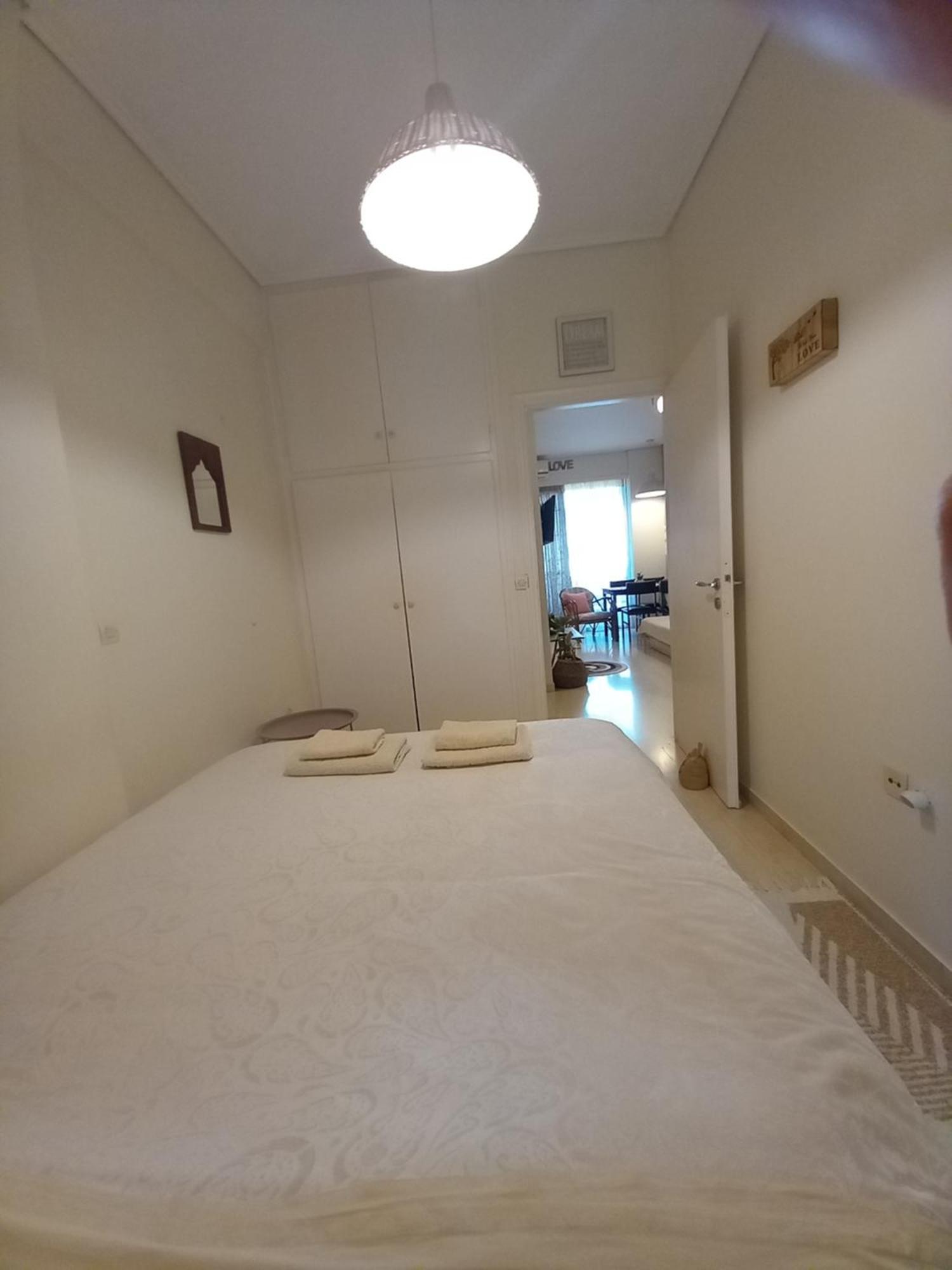 Evie'S Apartment 칼라마타 외부 사진