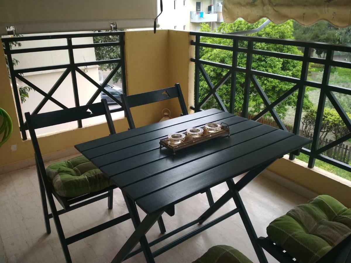 Evie'S Apartment 칼라마타 외부 사진